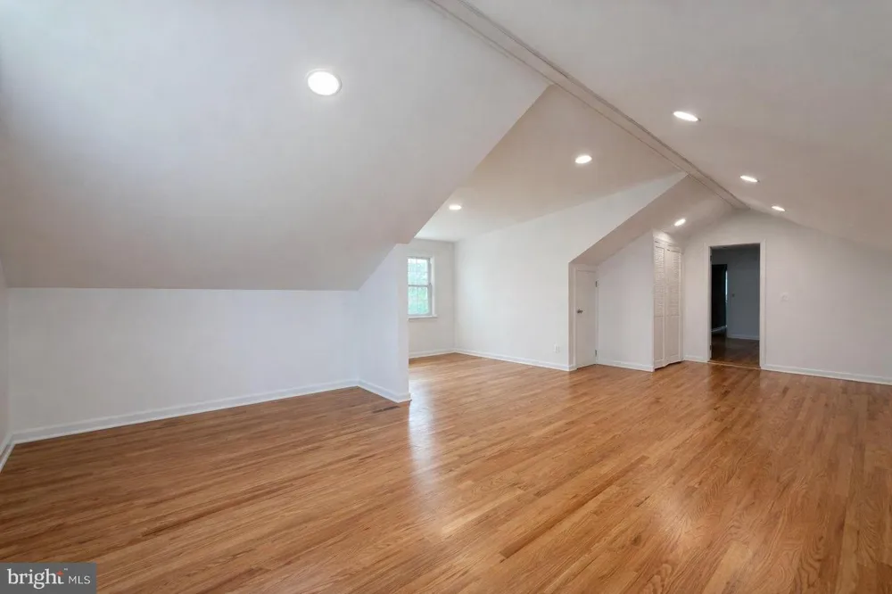 26 HONEY BROOK DRIVE Princeton, NJ 08540