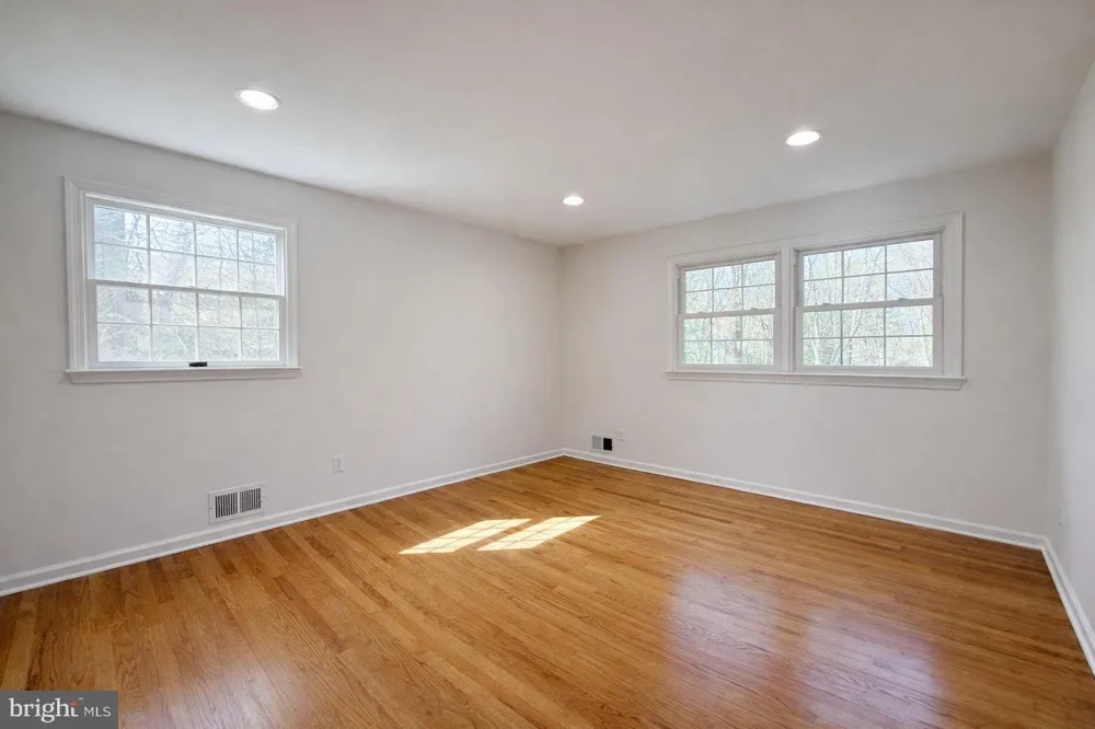 26 HONEY BROOK DRIVE Princeton, NJ 08540