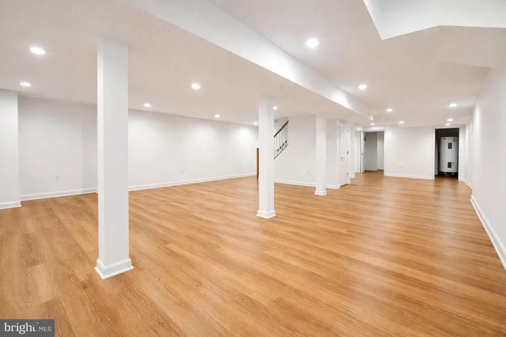 26 HONEY BROOK DRIVE Princeton, NJ 08540