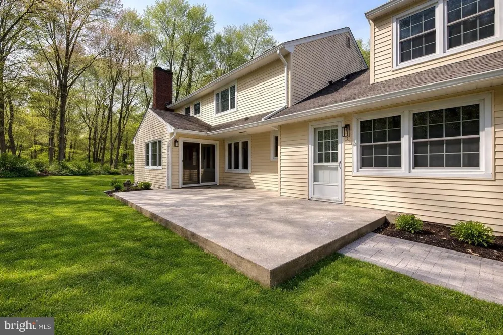 26 HONEY BROOK DRIVE Princeton, NJ 08540