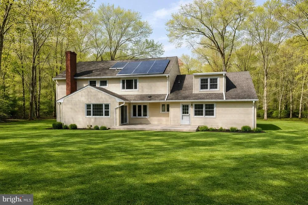26 HONEY BROOK DRIVE Princeton, NJ 08540
