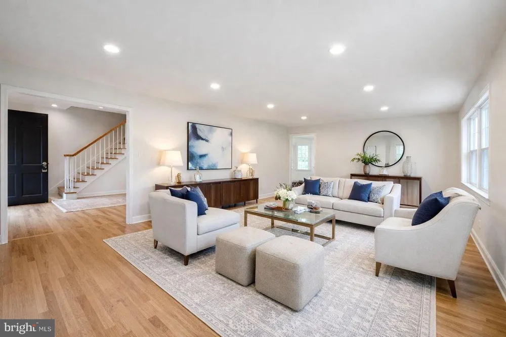 26 HONEY BROOK DRIVE Princeton, NJ 08540