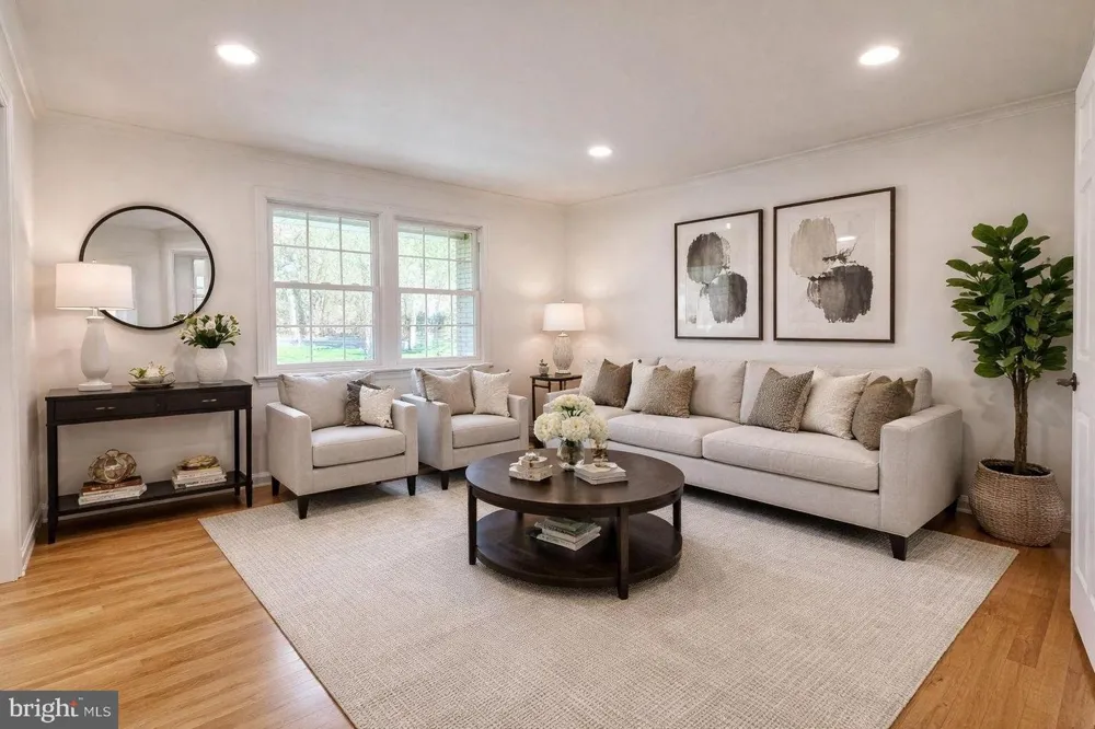 26 HONEY BROOK DRIVE Princeton, NJ 08540