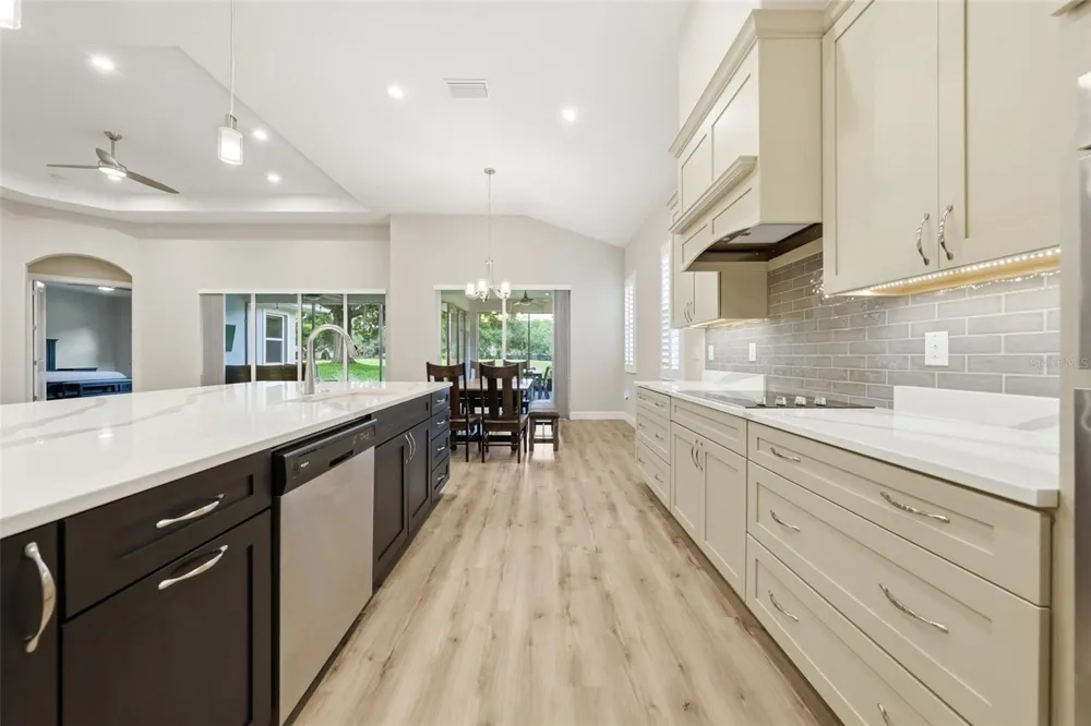 5066 GREENS DRIVE Lady Lake, FL 32159