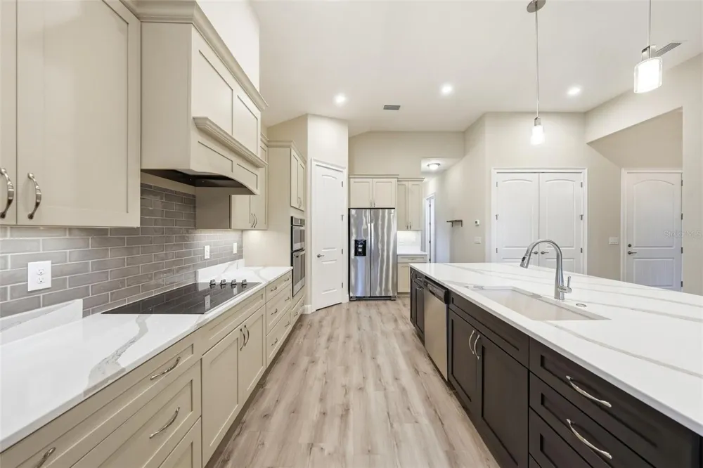 5066 GREENS DRIVE Lady Lake, FL 32159