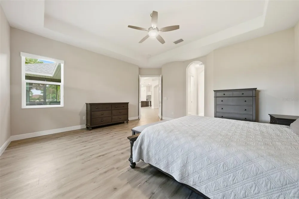 5066 GREENS DRIVE Lady Lake, FL 32159