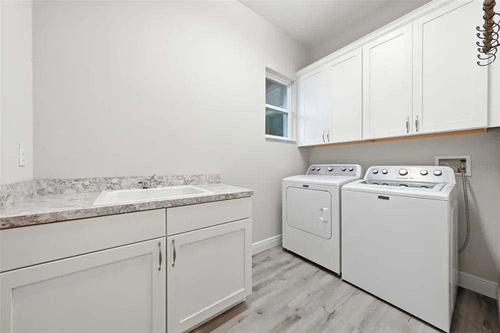 5066 GREENS DRIVE Lady Lake, FL 32159