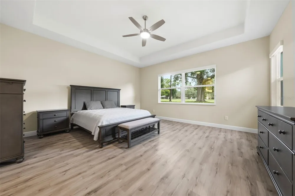 5066 GREENS DRIVE Lady Lake, FL 32159
