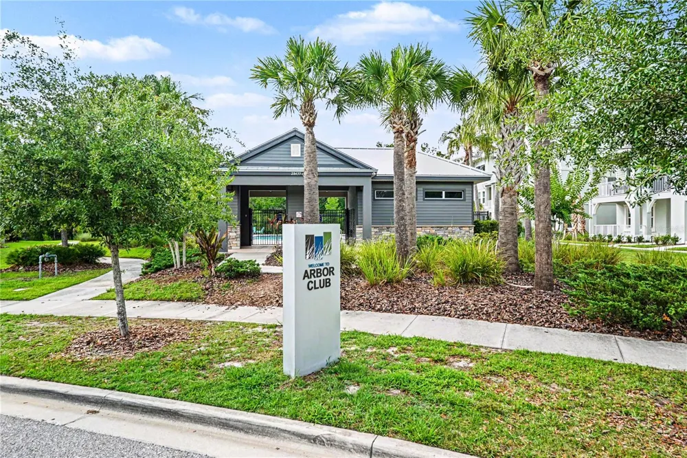 28504 TRANQUIL LAKE CIRCLE Wesley Chapel, FL 33543