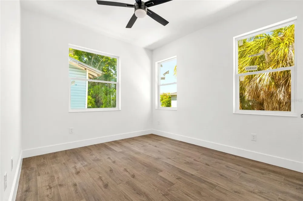 2910 21ST STREET Tampa, FL 33605