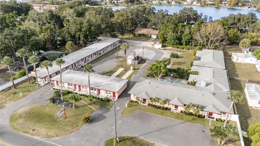 1401 E ALFRED STREET #3 Tavares, FL 32778