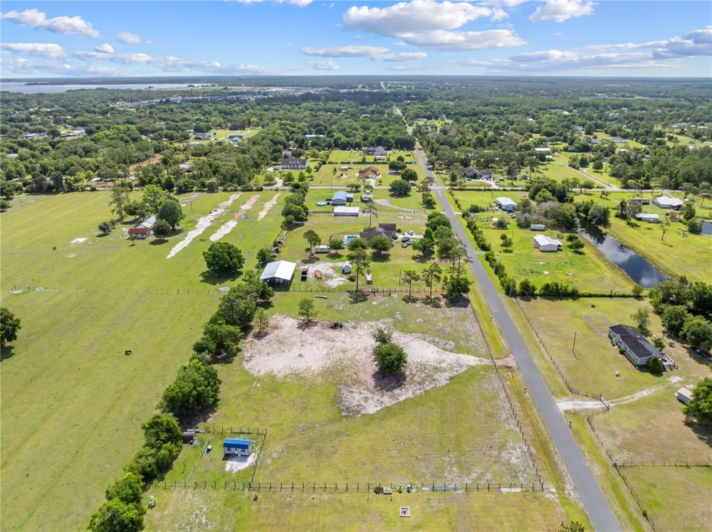 HUNTING LODGE DRIVE St Cloud, FL 34772