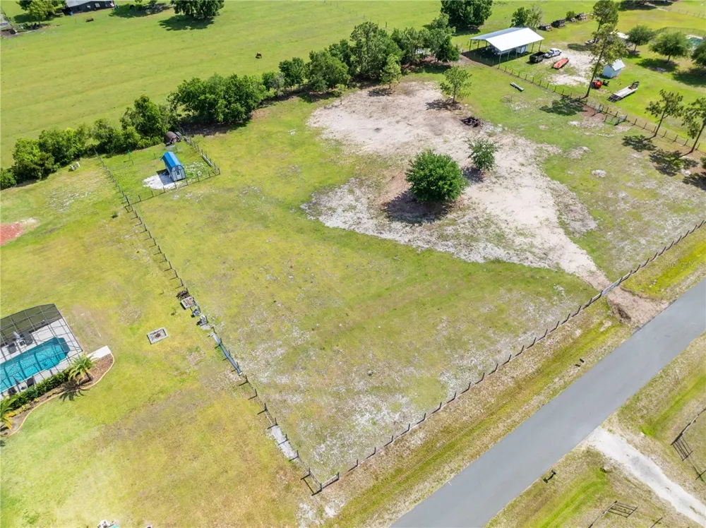 HUNTING LODGE DRIVE St Cloud, FL 34772