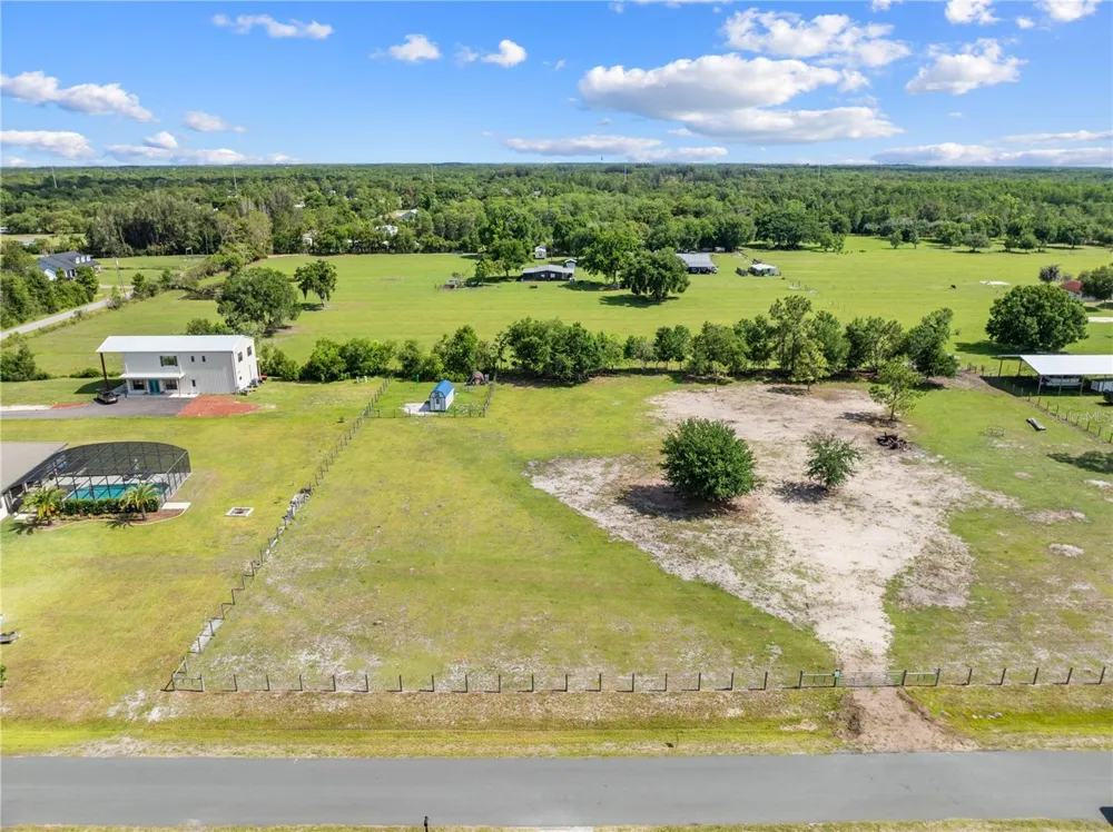 HUNTING LODGE DRIVE St Cloud, FL 34772
