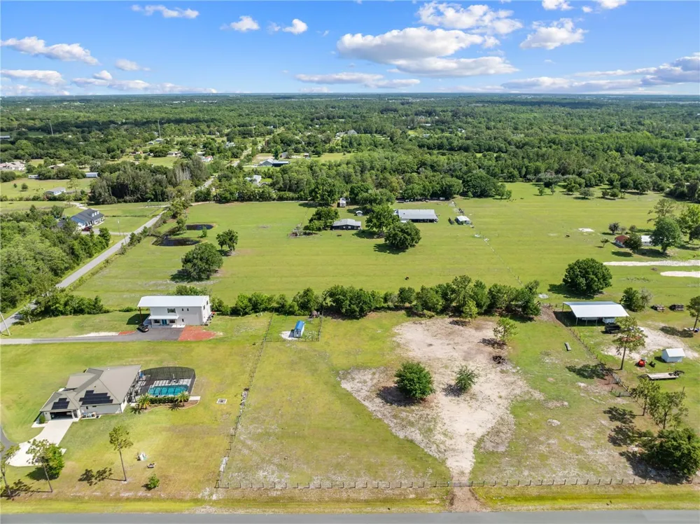 HUNTING LODGE DRIVE St Cloud, FL 34772
