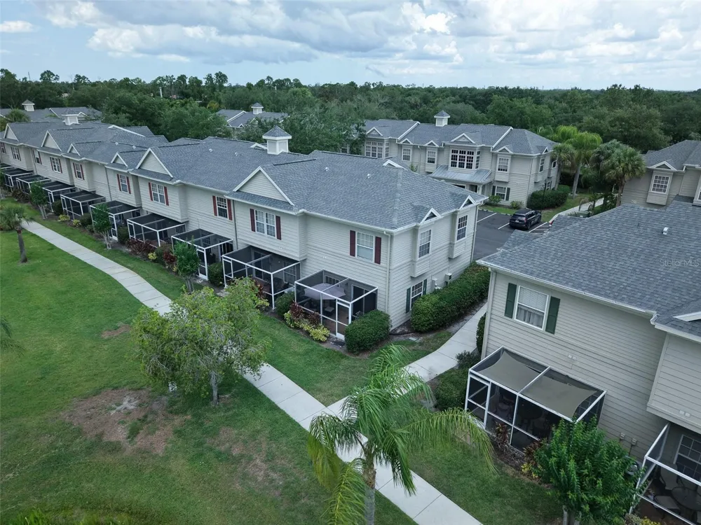 7669 PLANTATION CIRCLE #7669 Bradenton, FL 34201