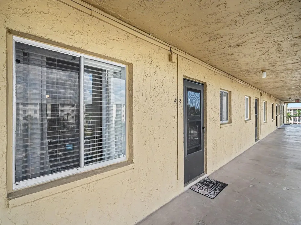 3801 LAKE BAYSHORE DRIVE #H413 Bradenton, FL 34205