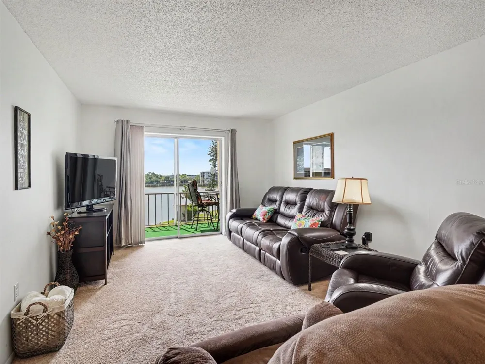 3801 LAKE BAYSHORE DRIVE #H413 Bradenton, FL 34205