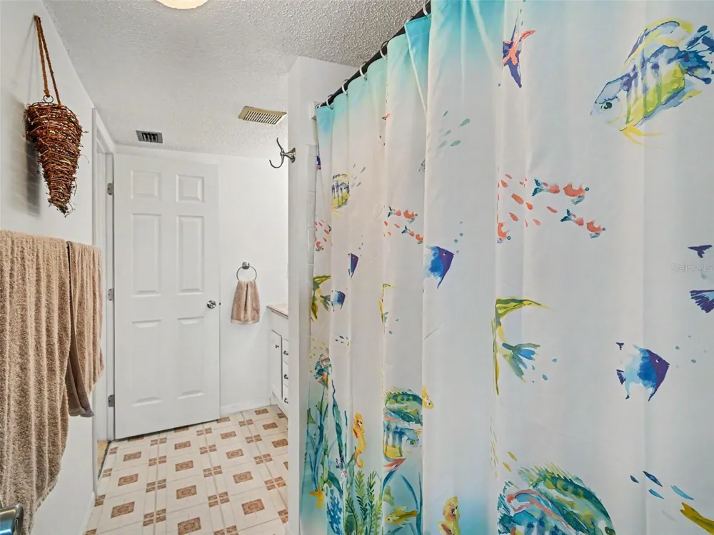 3801 LAKE BAYSHORE DRIVE #H413 Bradenton, FL 34205