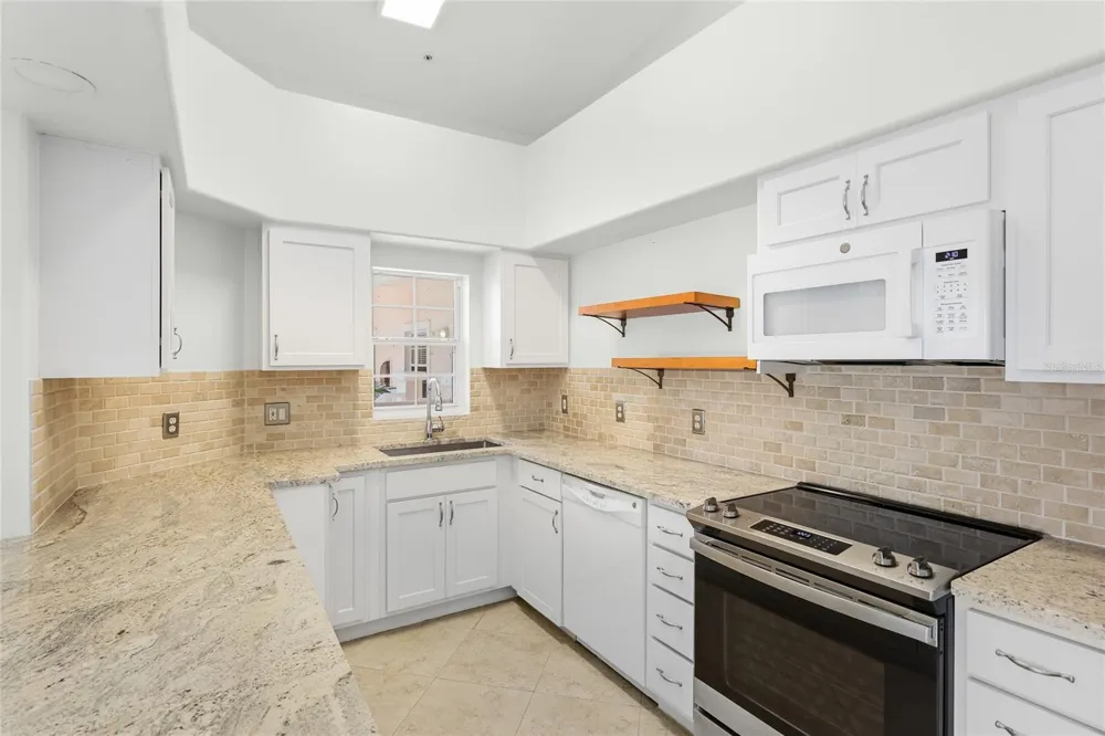 4244 CENTRAL SARASOTA PARKWAY #726 Sarasota, FL 34238