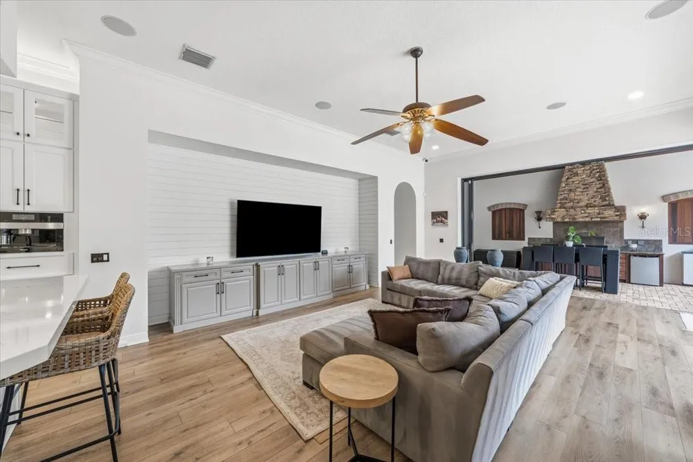 16303 DUNLINDALE DRIVE Lithia, FL 33547