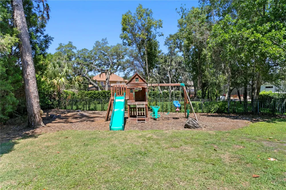 16303 DUNLINDALE DRIVE Lithia, FL 33547
