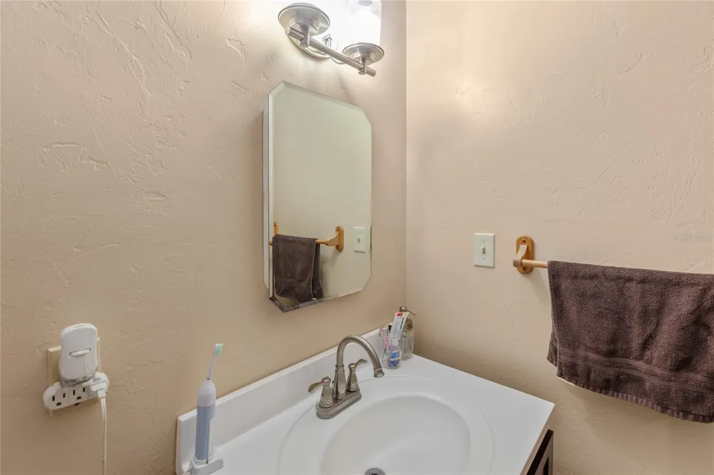 11115 SW 105TH STREET Brooker, FL 32622
