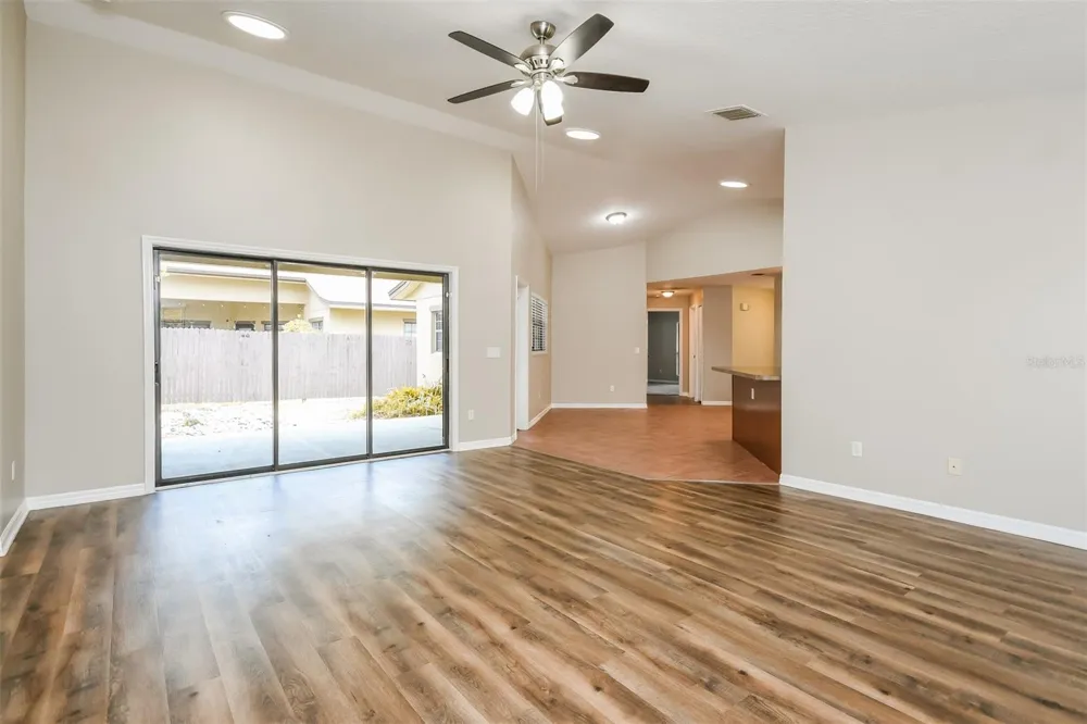 405 CENTER STREET Altamonte Springs, FL 32701