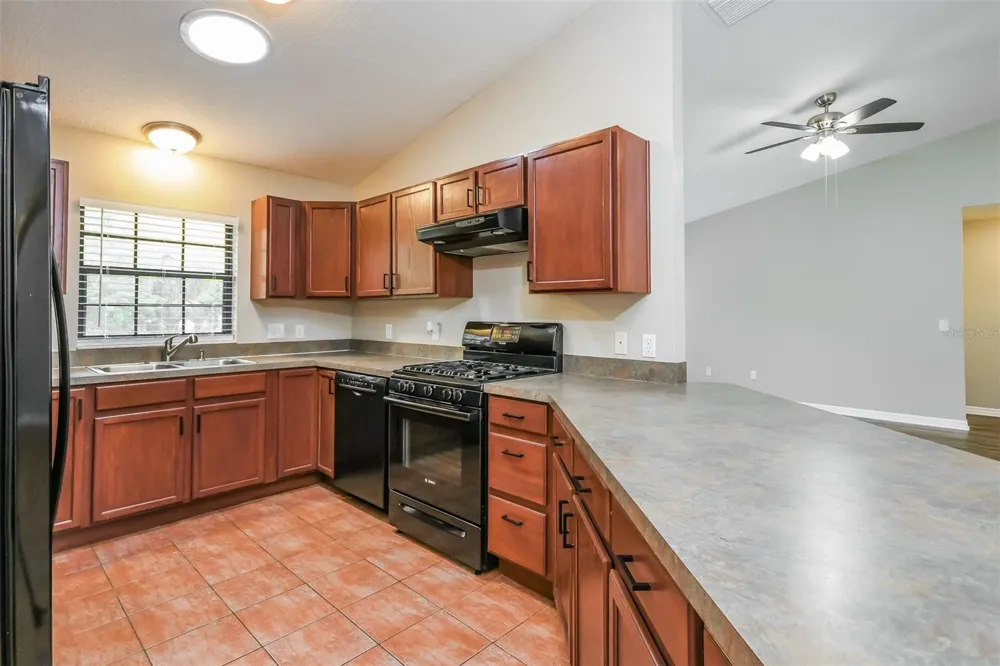 405 CENTER STREET Altamonte Springs, FL 32701