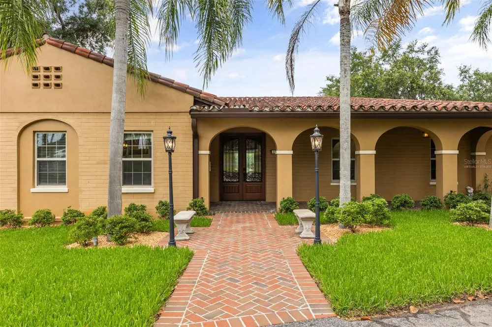 1909 COUNTRY CLUB DRIVE Eustis, FL 32726