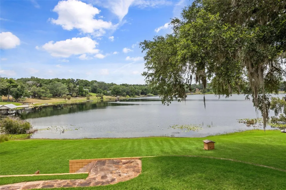 1909 COUNTRY CLUB DRIVE Eustis, FL 32726
