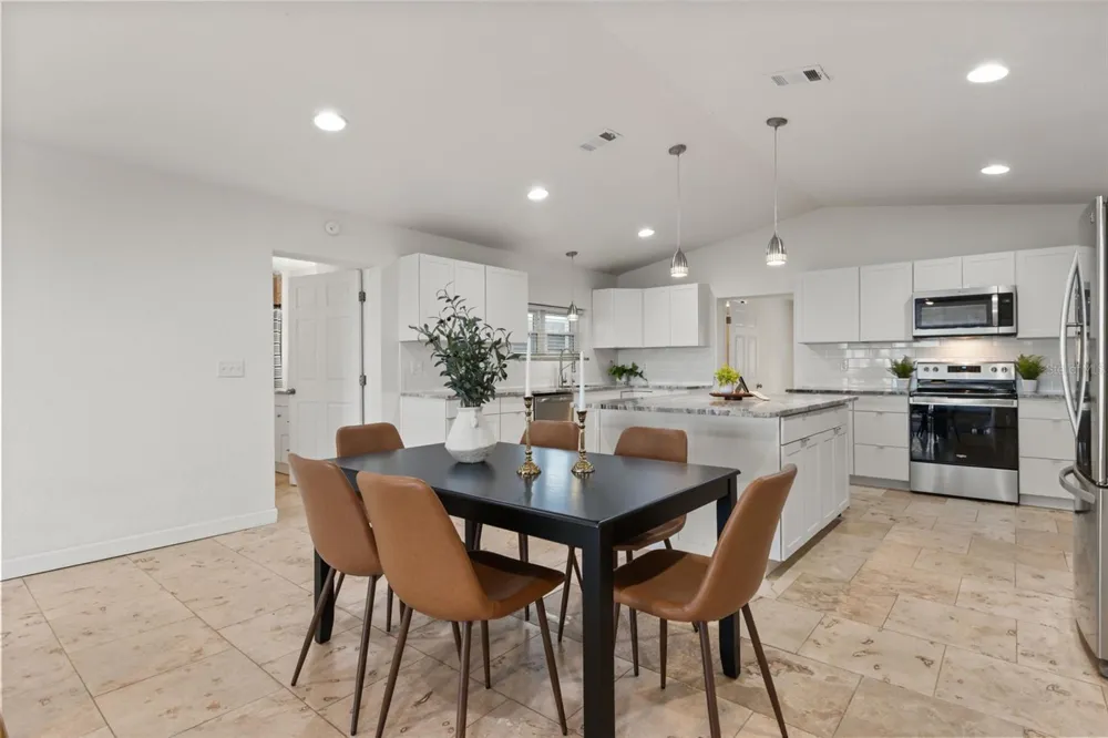 2462 FORT LANE ROAD Geneva, FL 32732