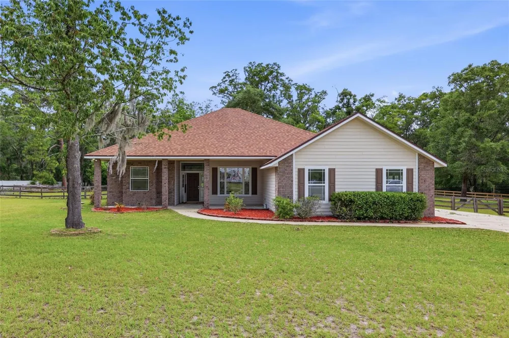 25176 NW 209TH AVENUE High Springs, FL 32643