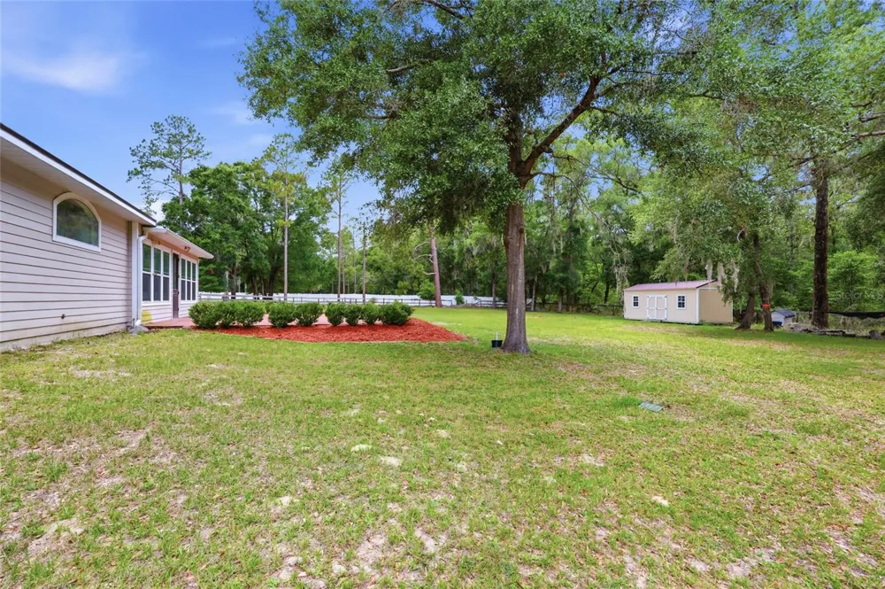 25176 NW 209TH AVENUE High Springs, FL 32643