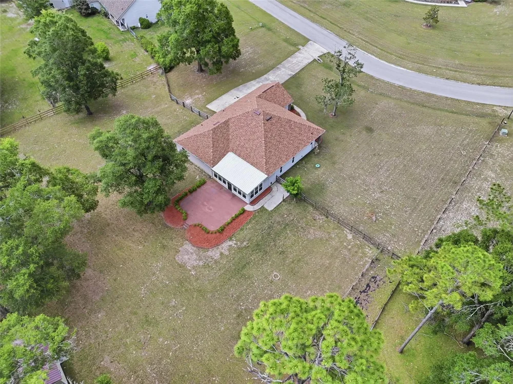 25176 NW 209TH AVENUE High Springs, FL 32643