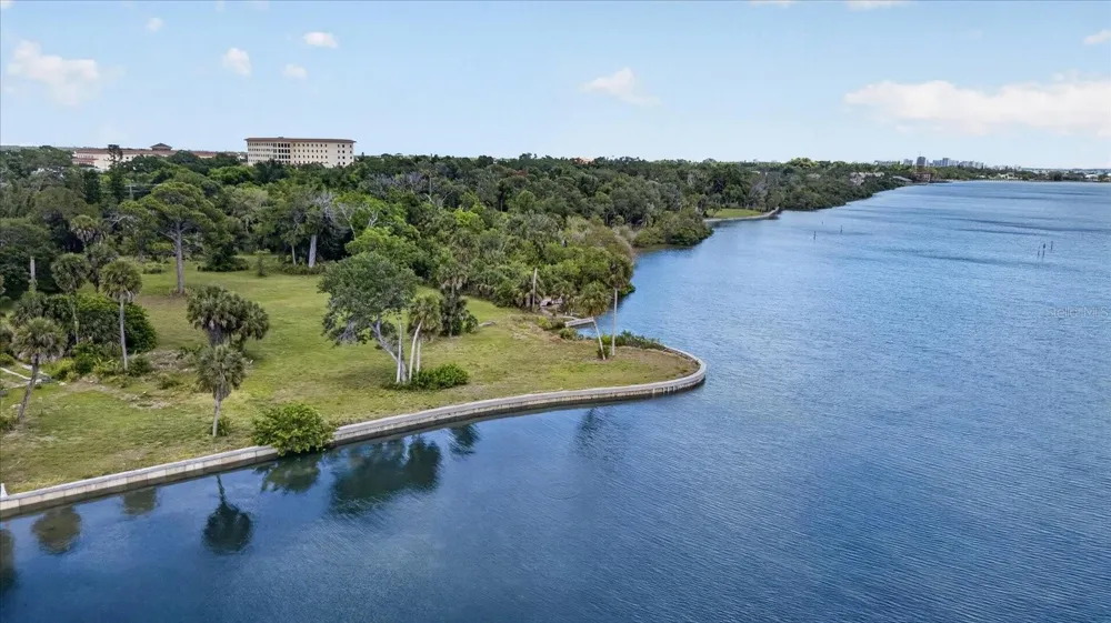 8258 LONGBAY BLVD Sarasota, FL 34243