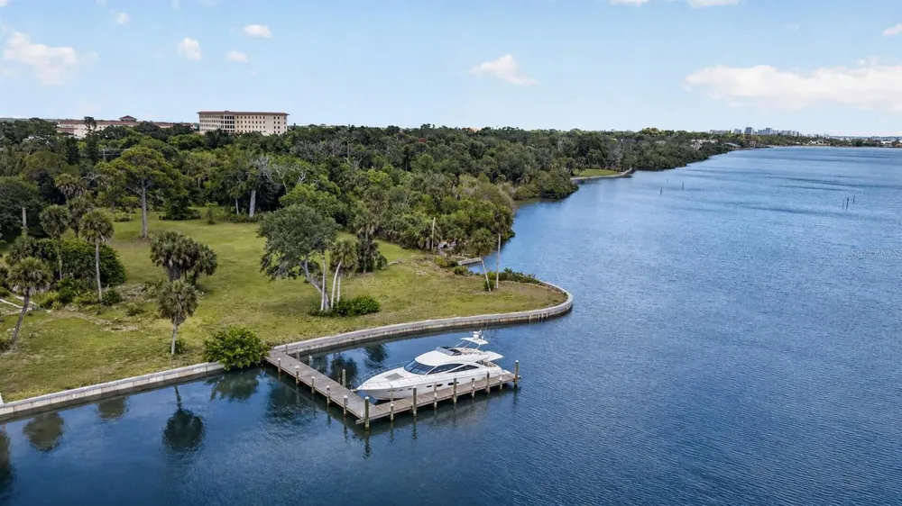 8258 LONGBAY BLVD Sarasota, FL 34243