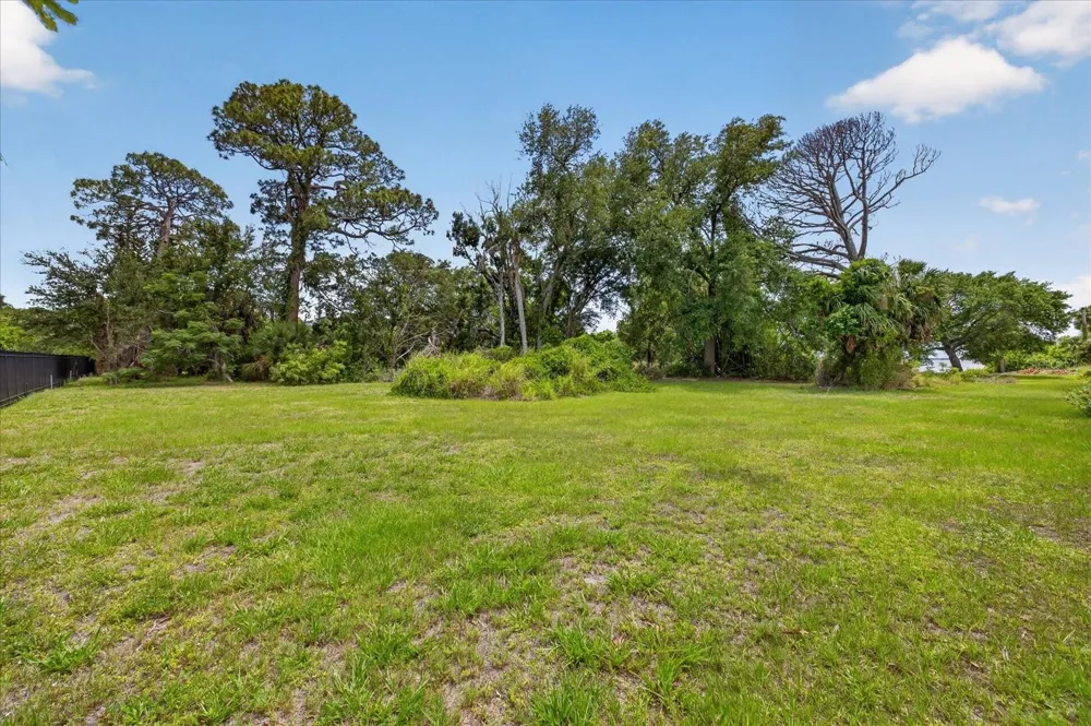 8258 LONGBAY BLVD Sarasota, FL 34243