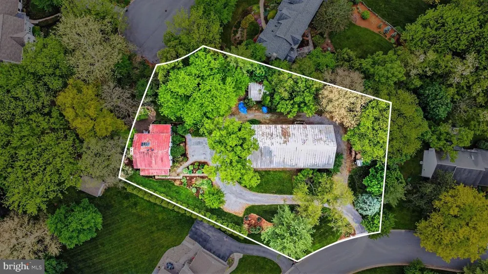 181 WINDOVER TURN Lancaster, PA 17601