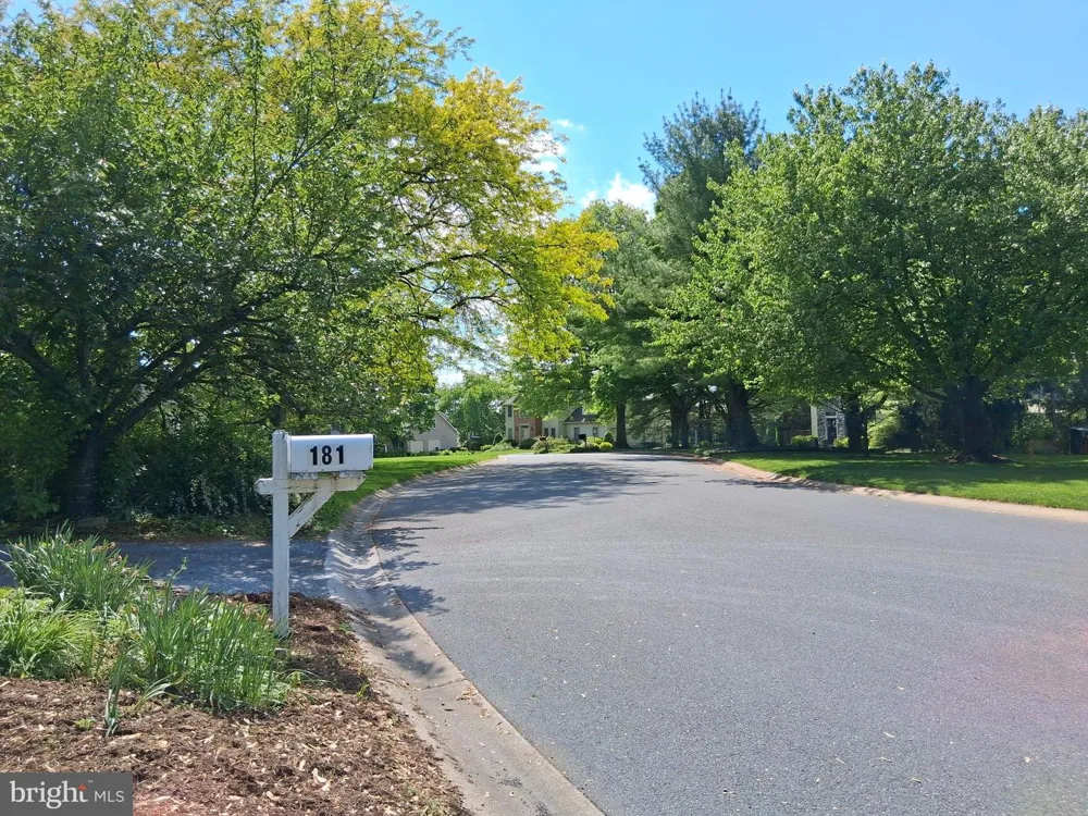 181 WINDOVER TURN Lancaster, PA 17601