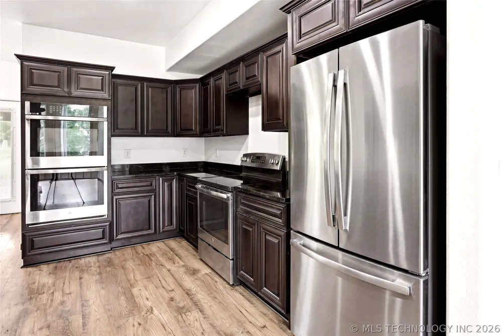18184 W Levi Mountain Road Park Hill, OK 74451
