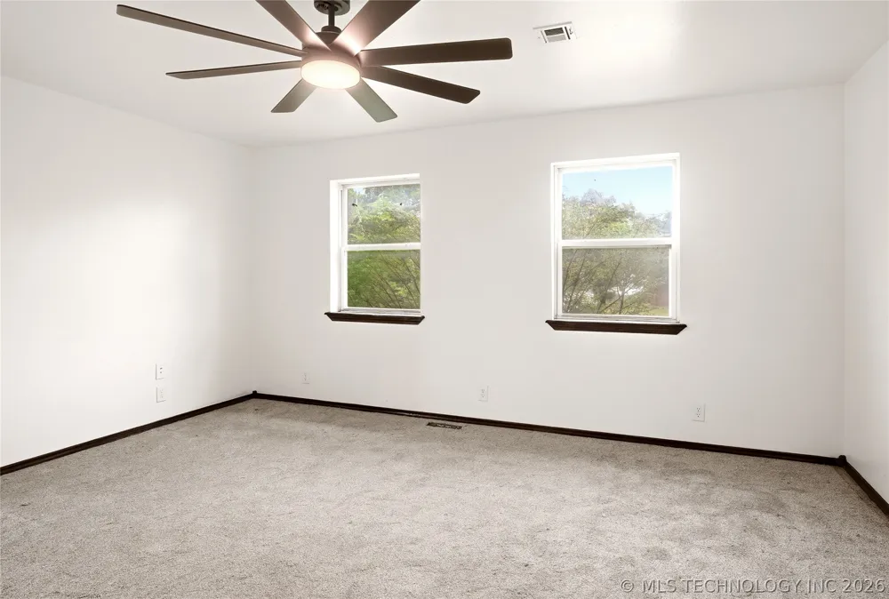 18184 W Levi Mountain Road Park Hill, OK 74451