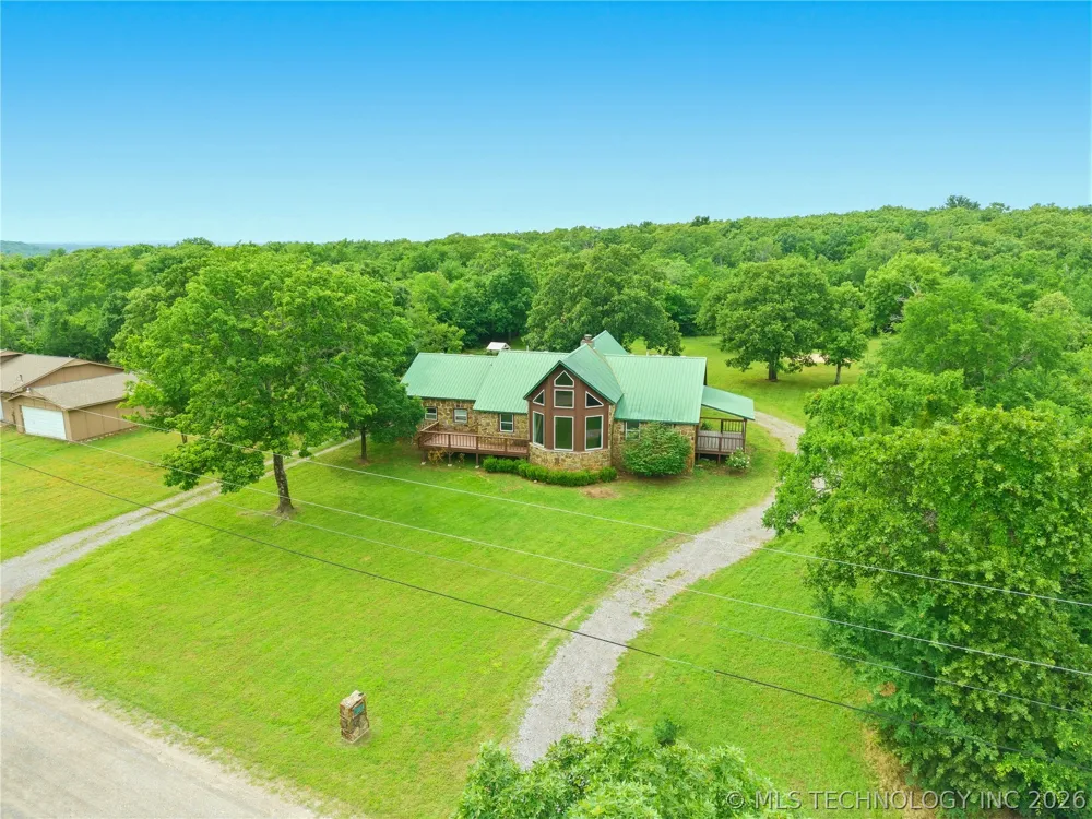 18184 W Levi Mountain Road Park Hill, OK 74451