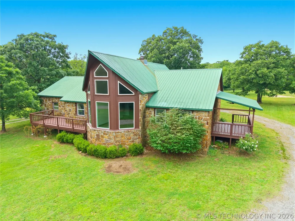 18184 W Levi Mountain Road Park Hill, OK 74451