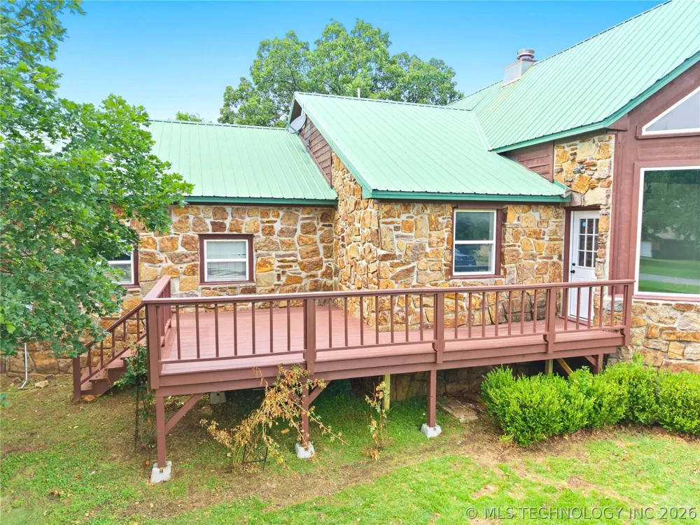 18184 W Levi Mountain Road Park Hill, OK 74451