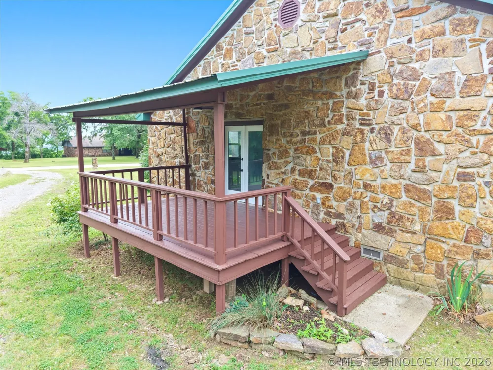 18184 W Levi Mountain Road Park Hill, OK 74451