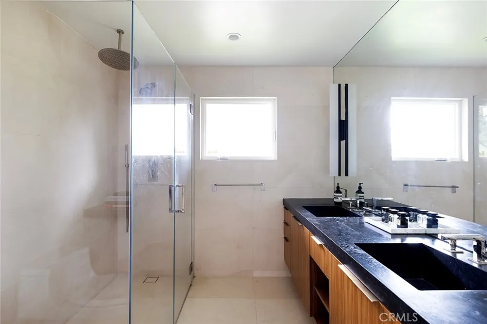 1504 Westcliff Drive #5 Newport Beach, CA 92660