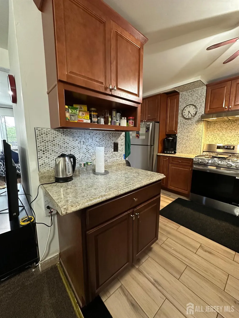 509 Cricket Lane Woodbridge Proper, NJ 07095
