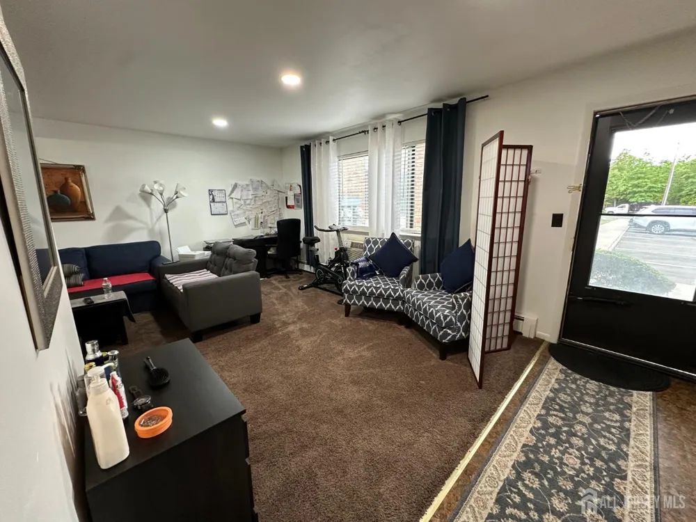 509 Cricket Lane Woodbridge Proper, NJ 07095
