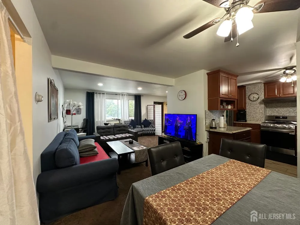 509 Cricket Lane Woodbridge Proper, NJ 07095